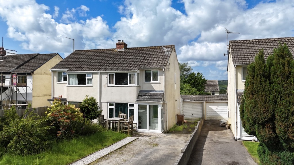 Kay Crescent, Bodmin, Cornwall, PL31, 3 bedroom, SemiDetached